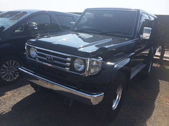 中古車を仕入れ